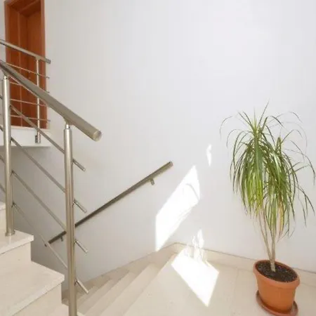 Bright With Balcony And Private Parking Apartment *